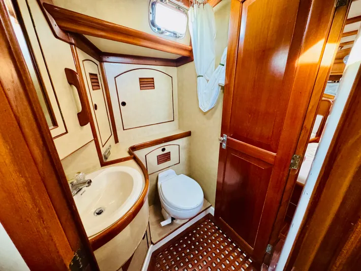 Surprise Yacht Photos Pics 