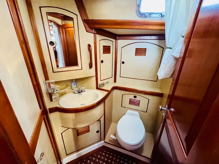 Surprise Yacht Photos Pics 