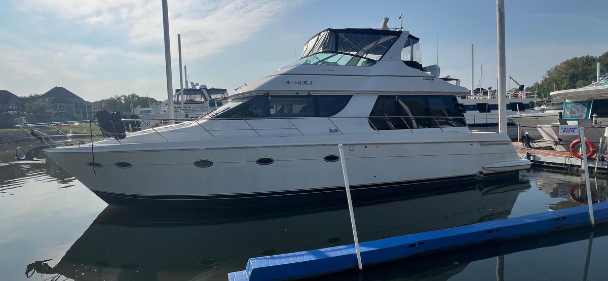 2001 Carver 53 