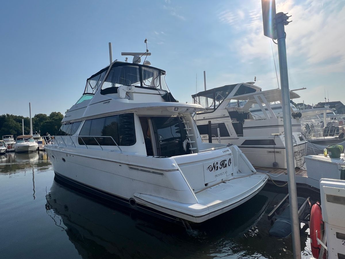 2001 Carver 53 