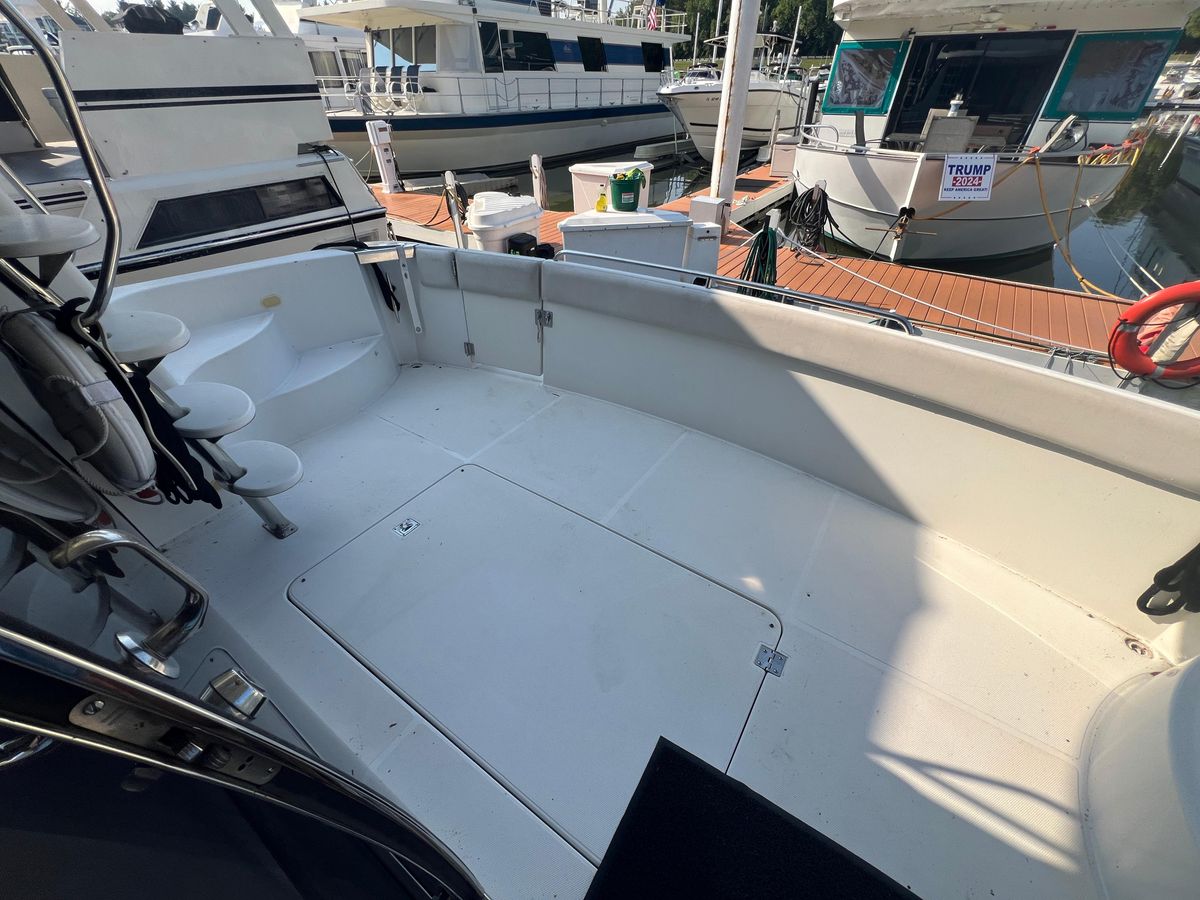 2001 Carver 53 