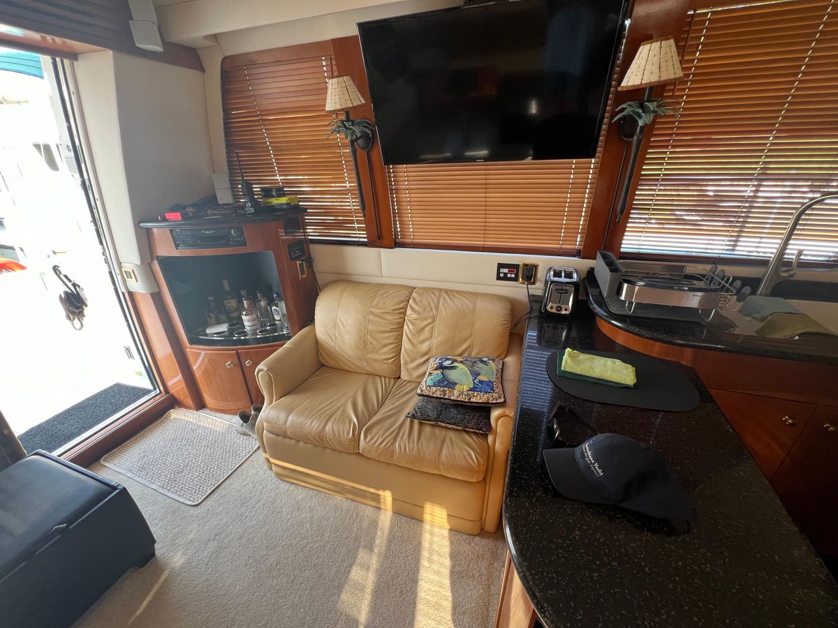 2001 Carver 53 