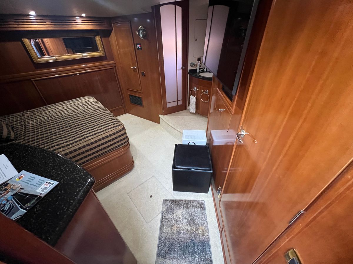 2001 Carver 53 