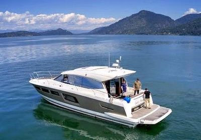 Yacht