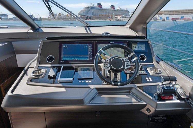 2022 Sunseeker 68 