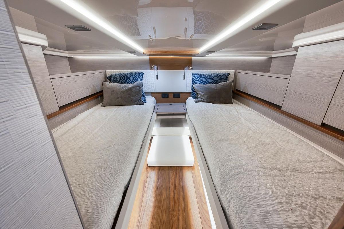 2022 Tiara Yachts 48 