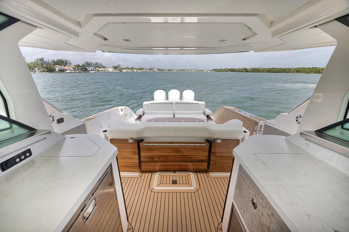 2022 Tiara Yachts 48 