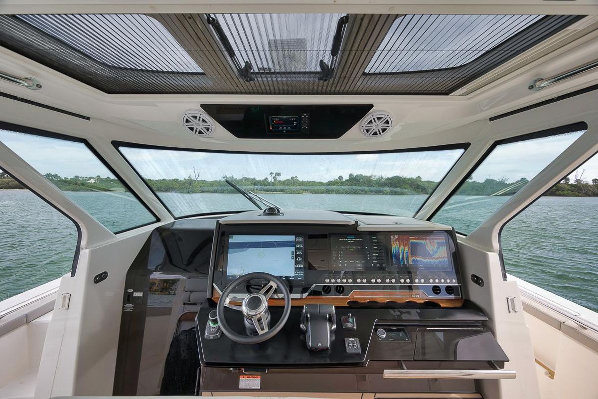 2022 Tiara Yachts 48 