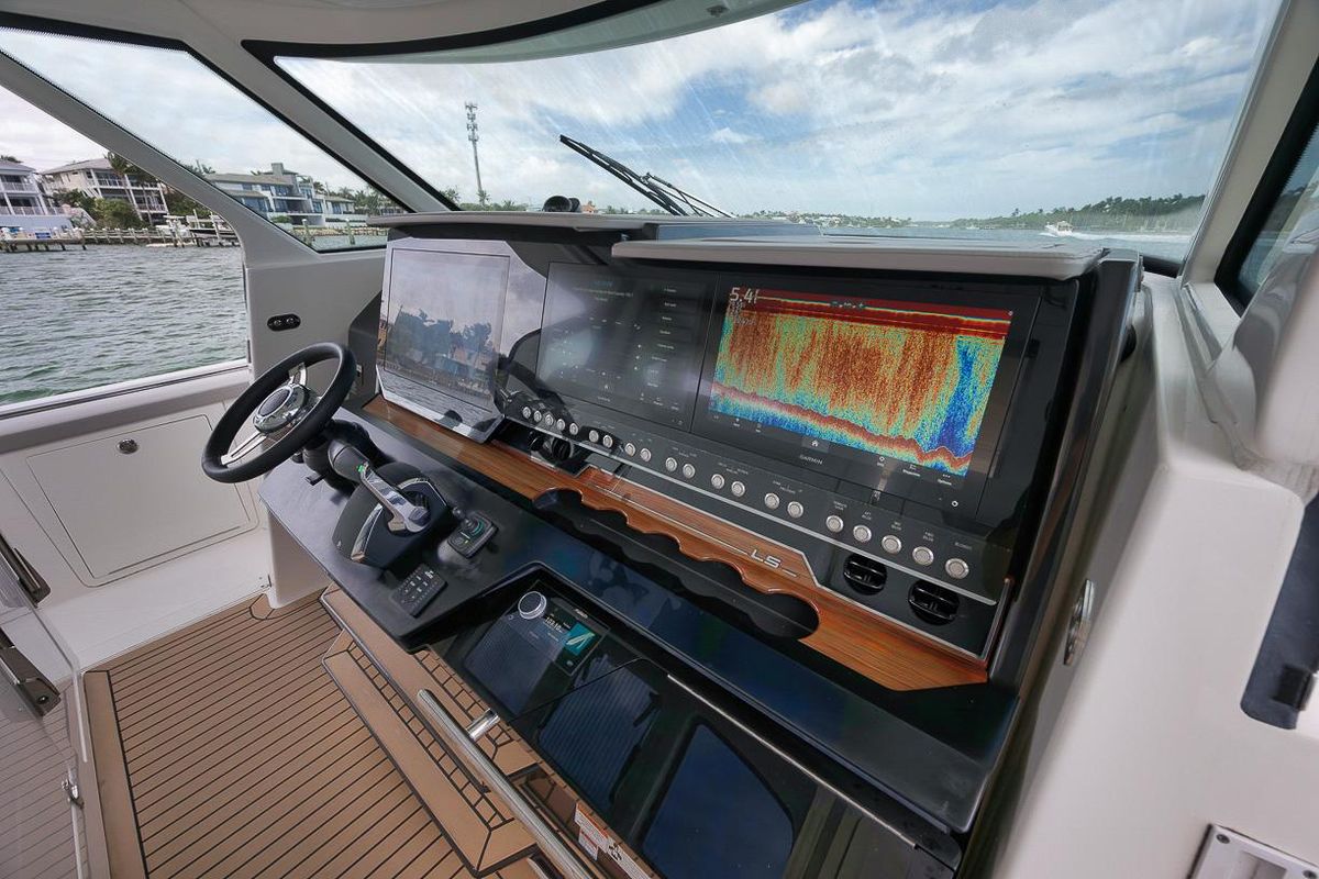 2022 Tiara Yachts 48 