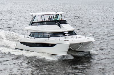 Yacht