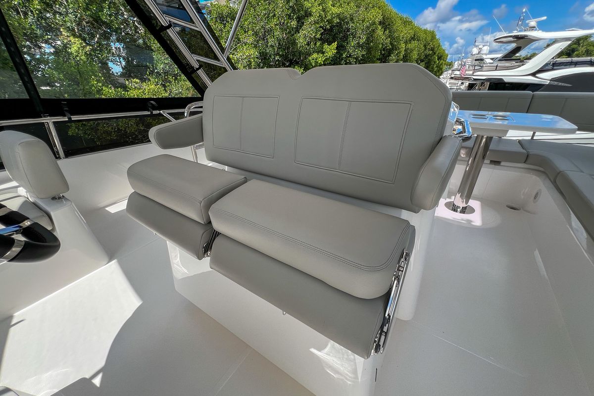 2024 Aquila 42 