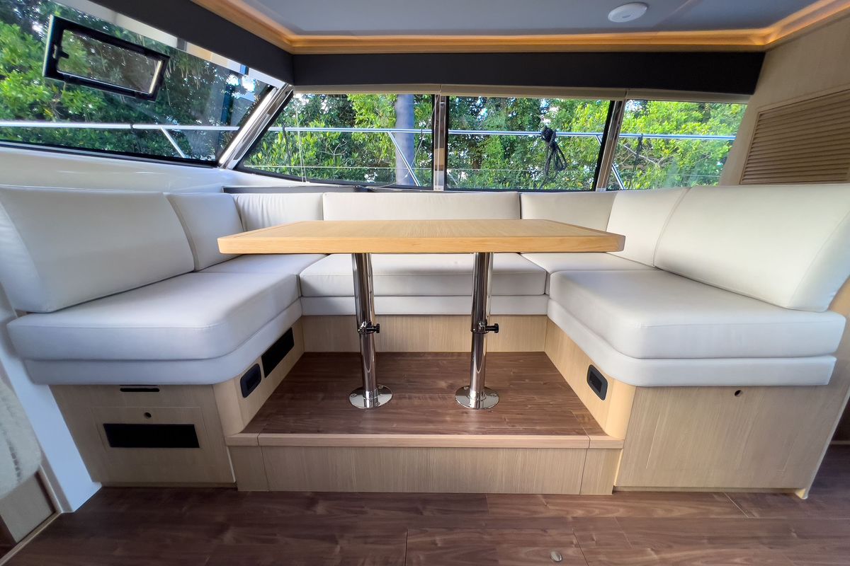 2024 Aquila 42 