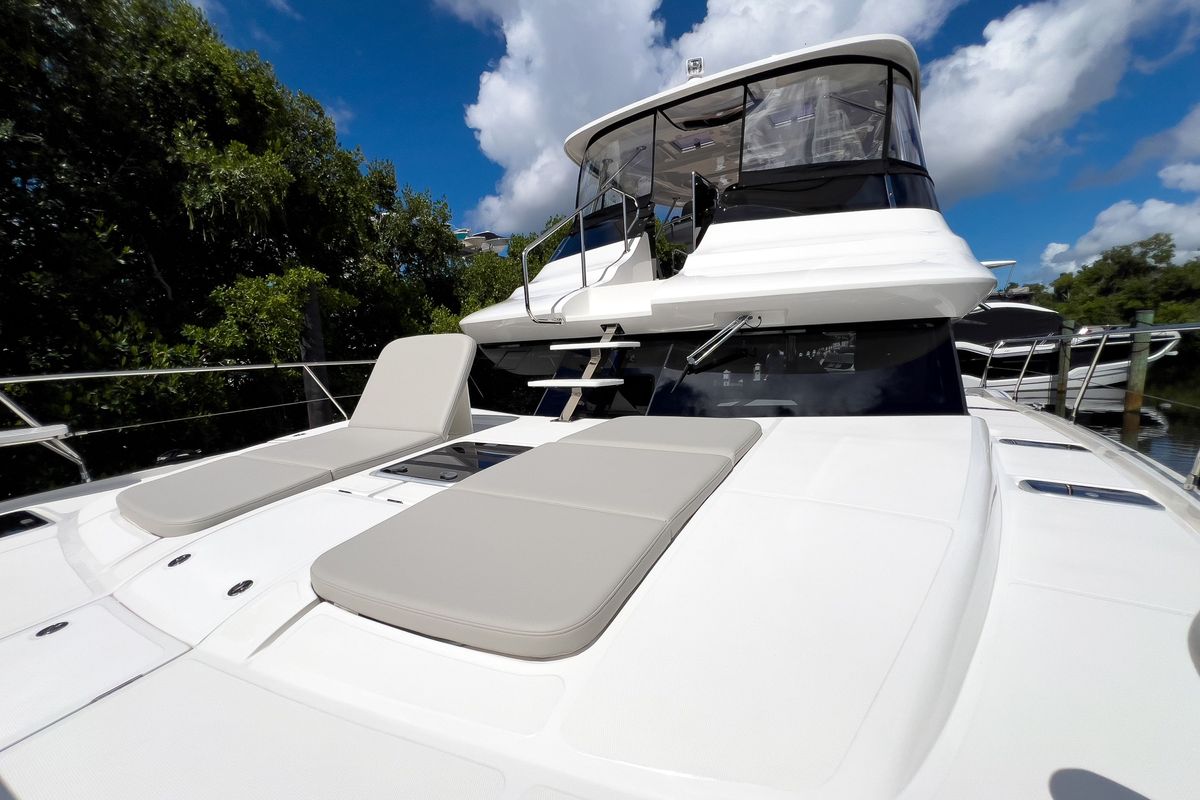 2024 Aquila 42 
