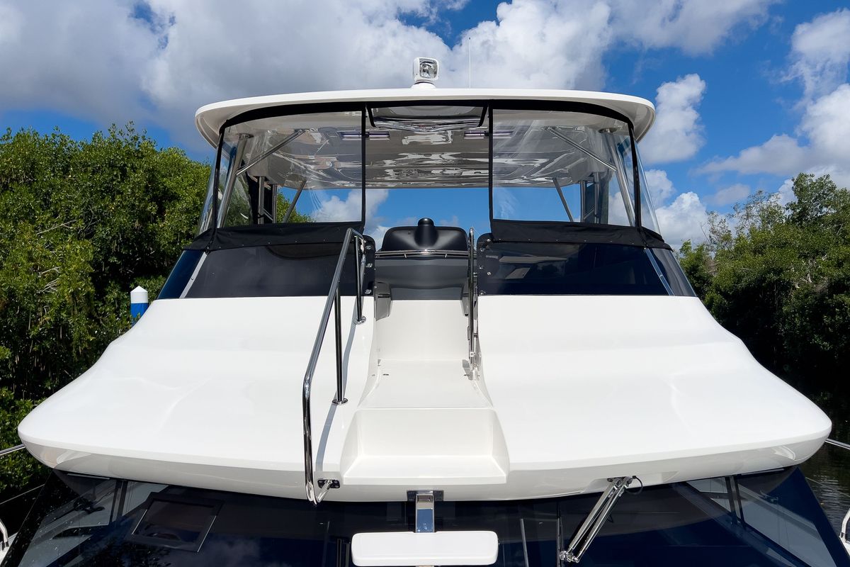 2024 Aquila 42 