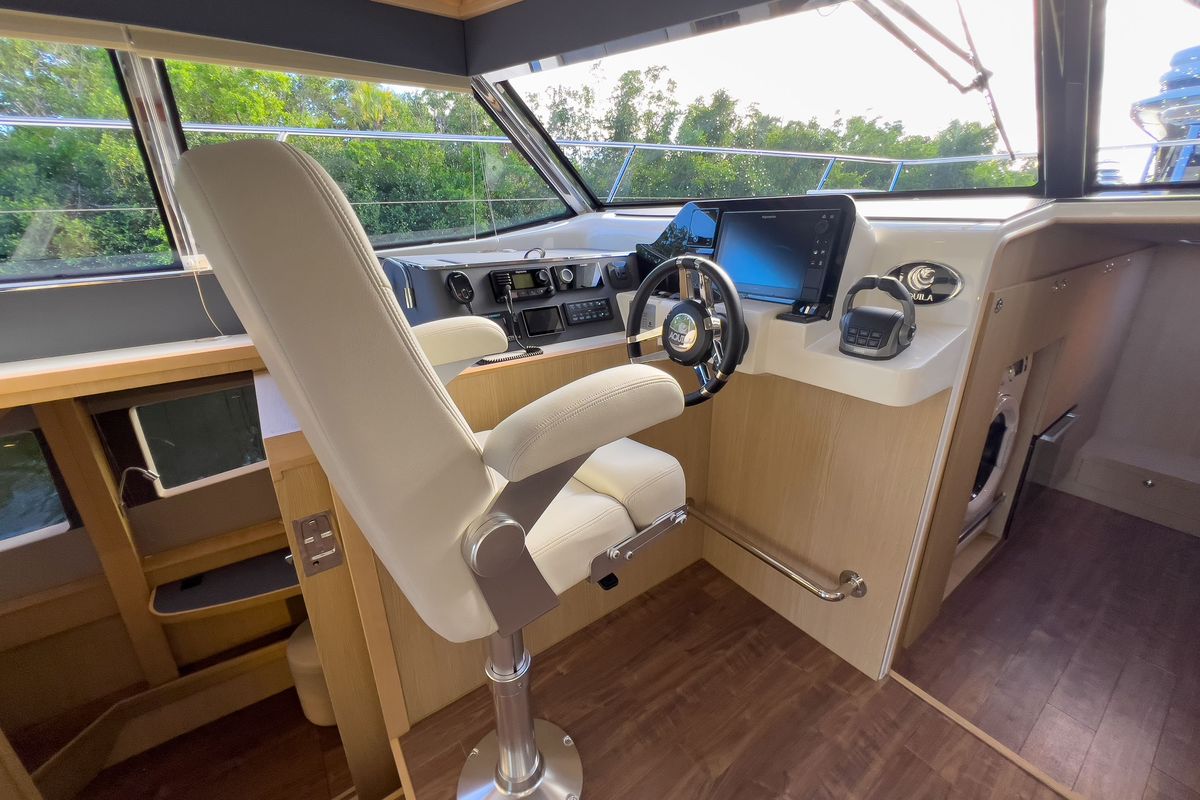 2024 Aquila 42 
