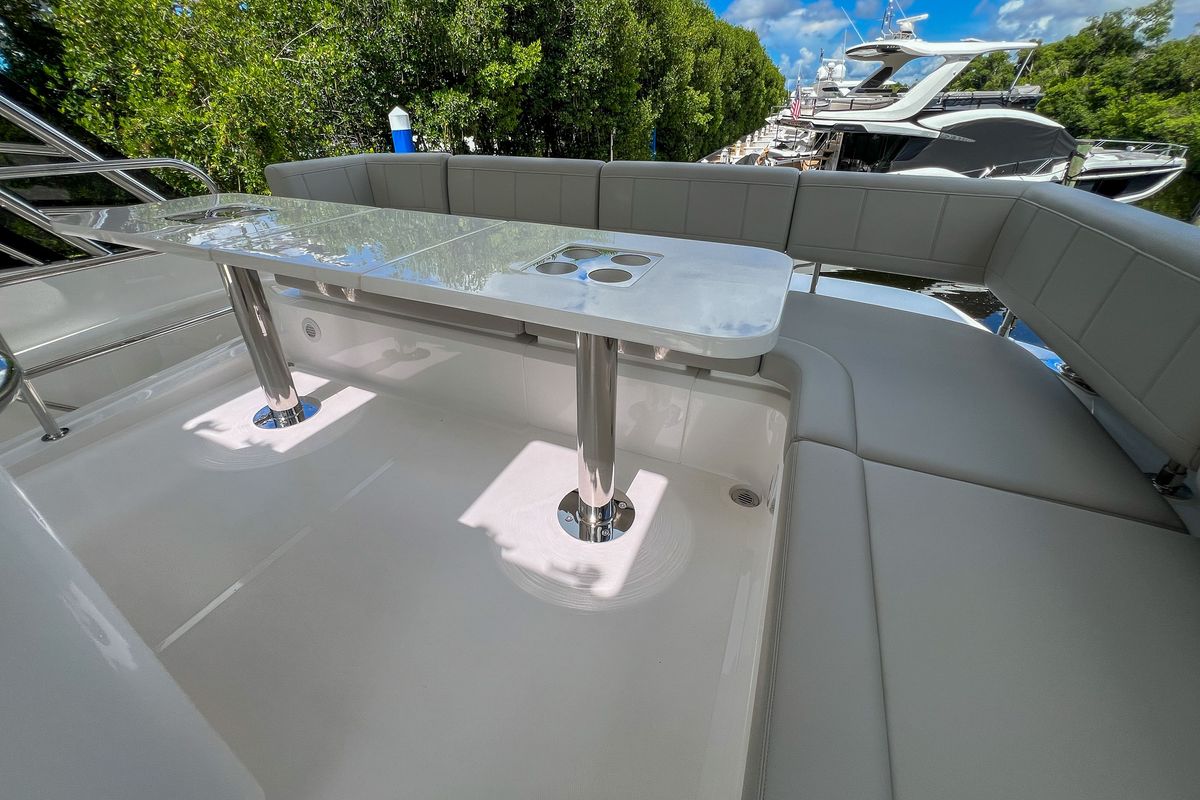 2024 Aquila 42 