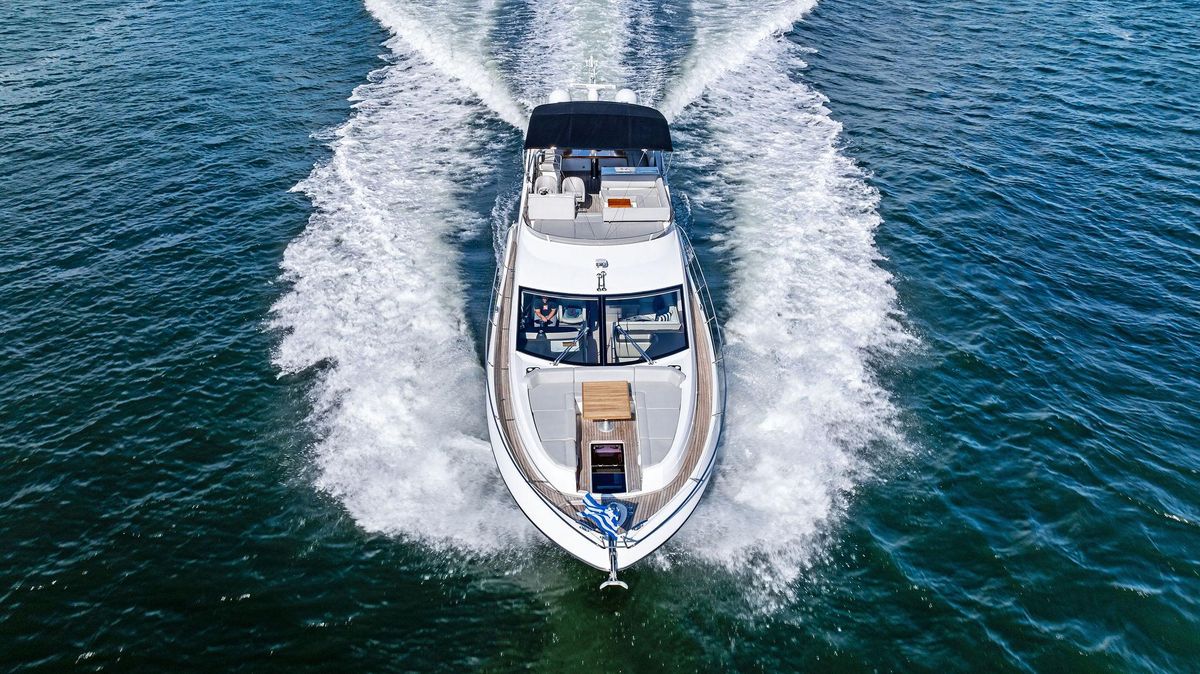 2021 Sunseeker 52 
