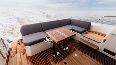 Yacht