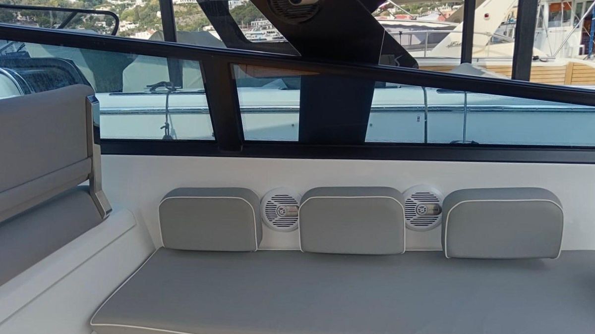 2016 Evo Yachts 43 