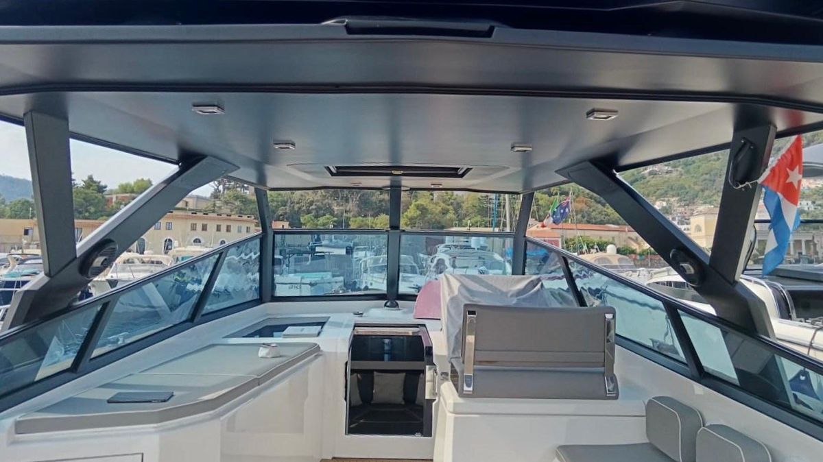 2016 Evo Yachts 43 