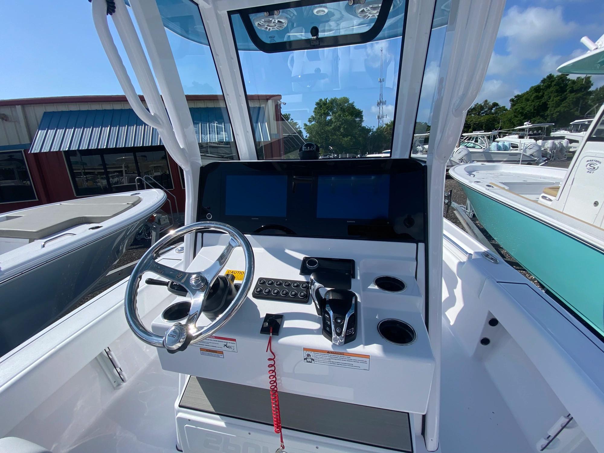 2024 Sportsman MASTERS 247 OE Center Console for sale - YachtWorld