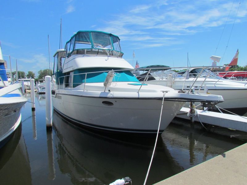 1994 Carver 350 Mariner - Weber Yachts