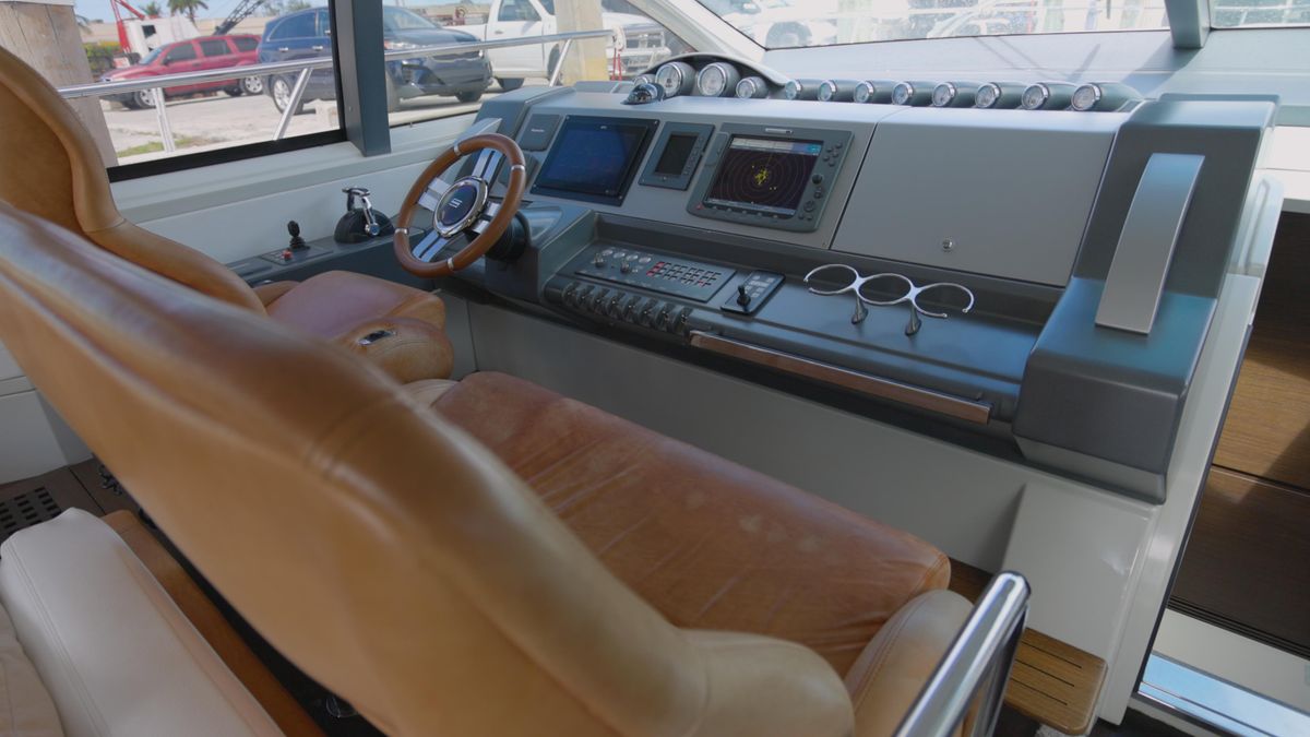 2008 Azimut 62 