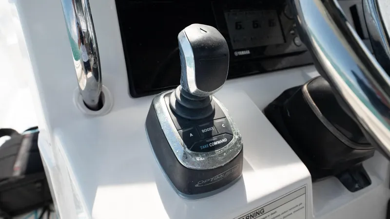  Yacht Photos Pics 2016 EDGEWATER 368 CC - Image 15