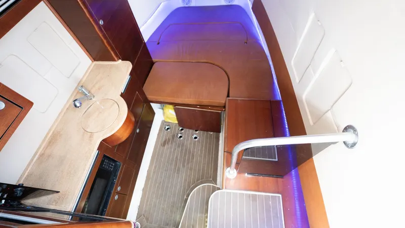  Yacht Photos Pics 2016 EDGEWATER 368 CC - Image 18