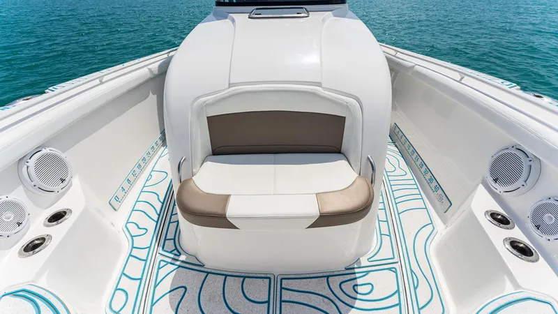  Yacht Photos Pics 2016 EDGEWATER 368 CC - Image 30