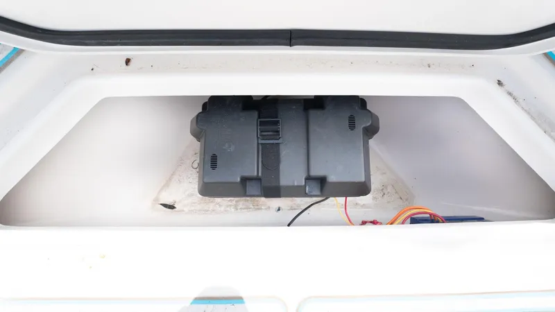  Yacht Photos Pics 2016 EDGEWATER 368 CC - Image 28