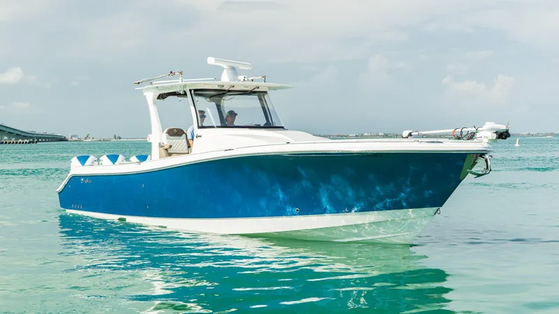  Yacht Photos Pics 2016 EDGEWATER 368 CC - Image 8