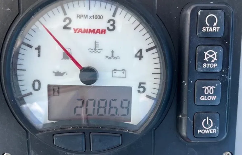 Yacht Photos Pics Tachometer of a 2018 Leopard 40 with Yanmar engine, showing 2086.9 hours.