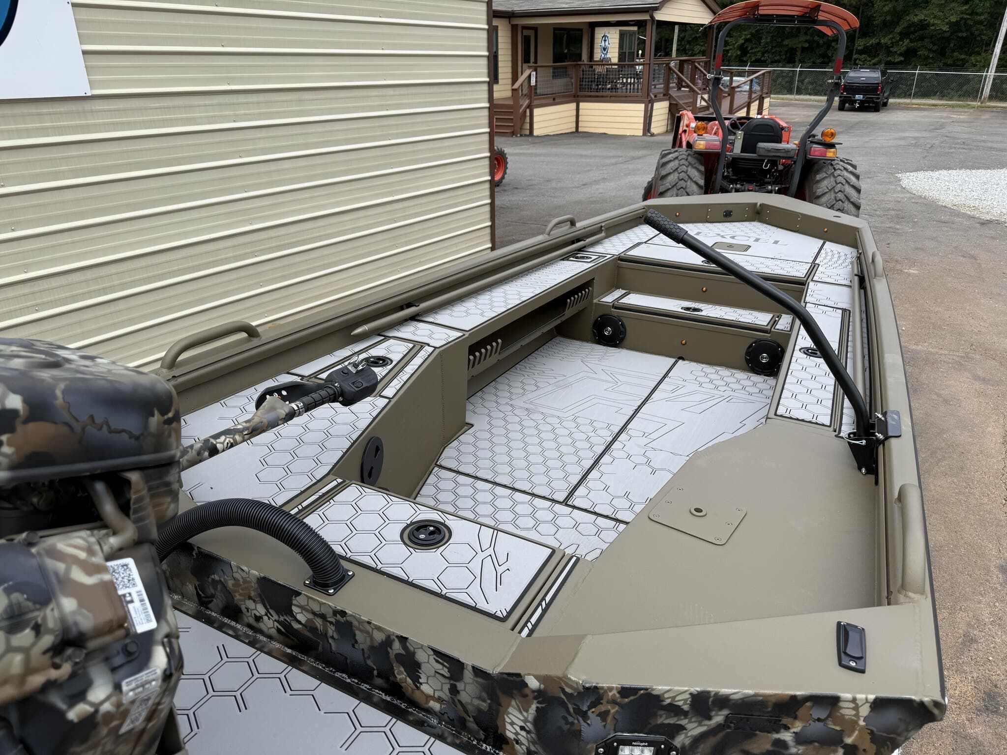 Excel 1754 Shallow Water F4