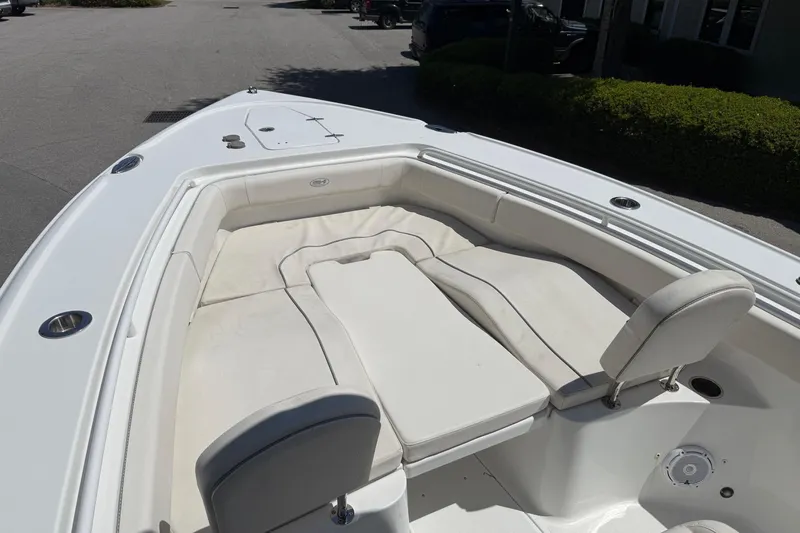  Yacht Photos Pics Interior view of 2023 Sea Hunt Ultra 275 SE boat.