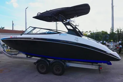 Yamaha Boats 242X E-Series