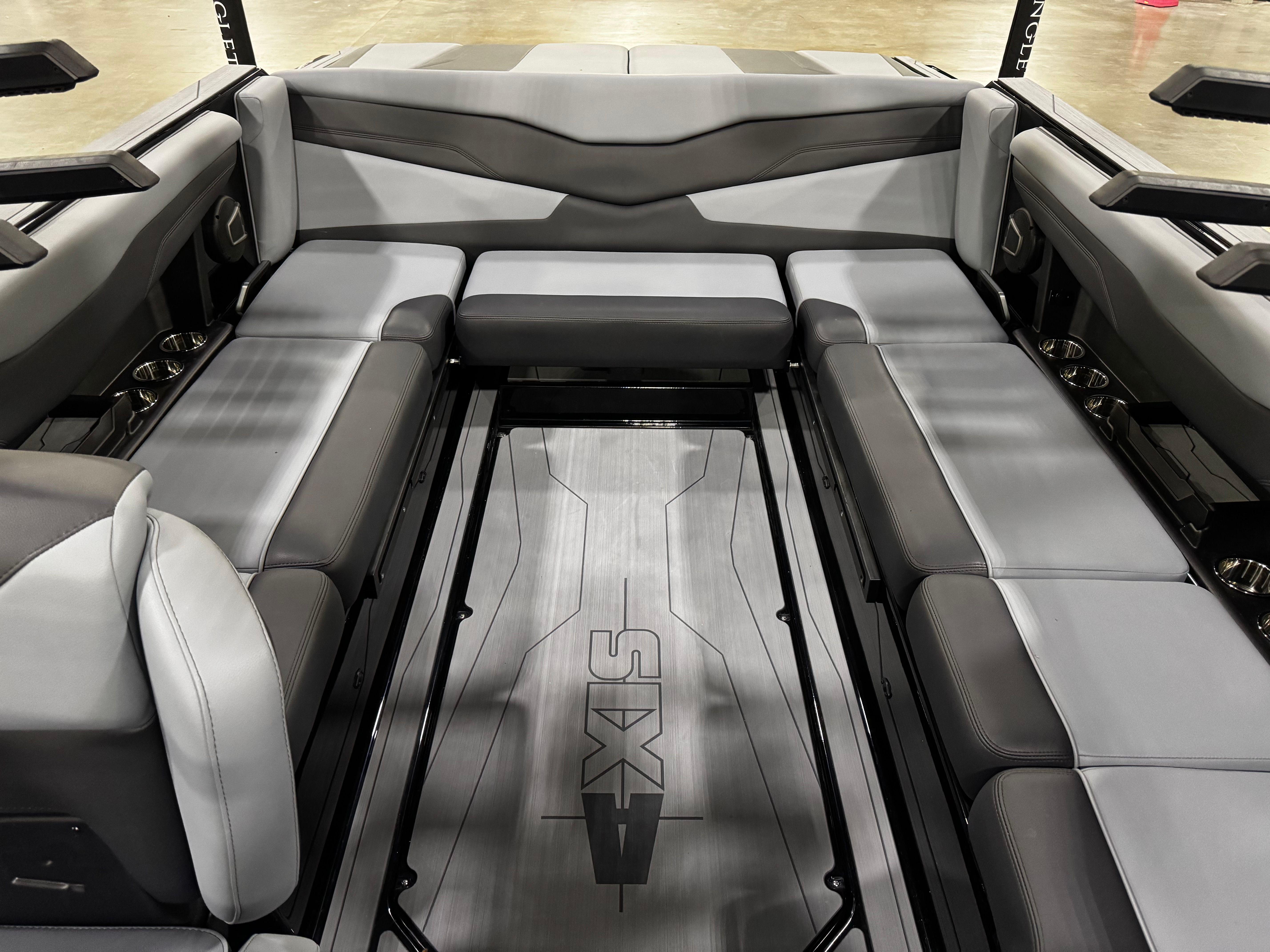 2025 AXIS T235 - Image 7