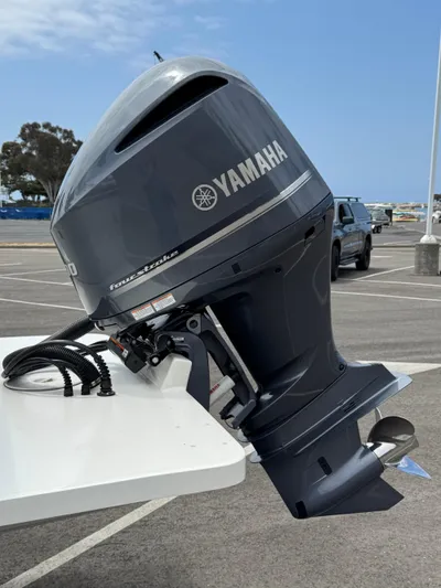 Side Piece Yacht Photos Pics 