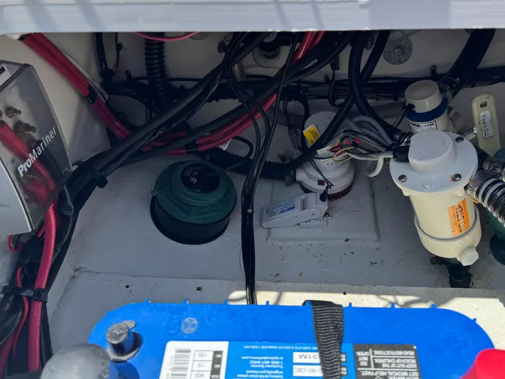 Side Piece Yacht Photos Pics 