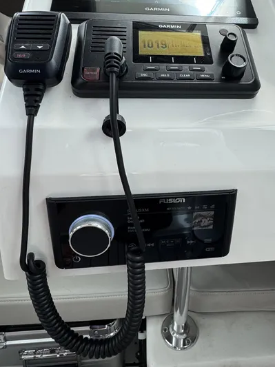 Side Piece Yacht Photos Pics 