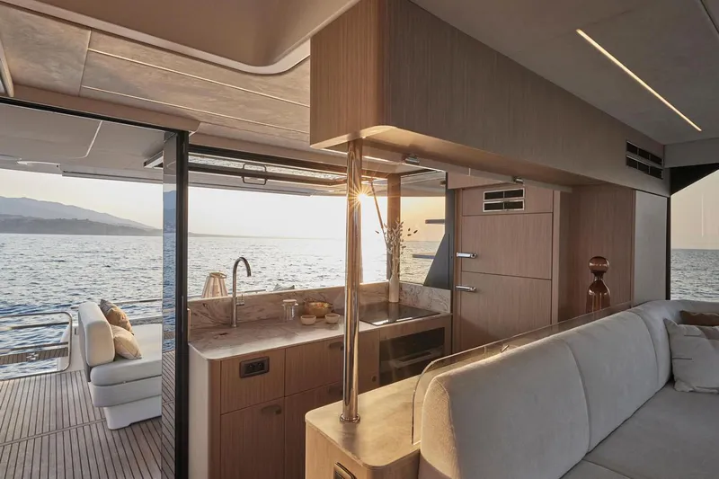  Yacht Photos Pics Manufacturer Provided Image