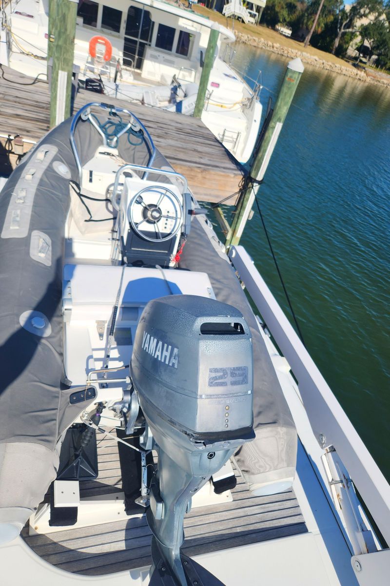 2002 Lagoon 43 
