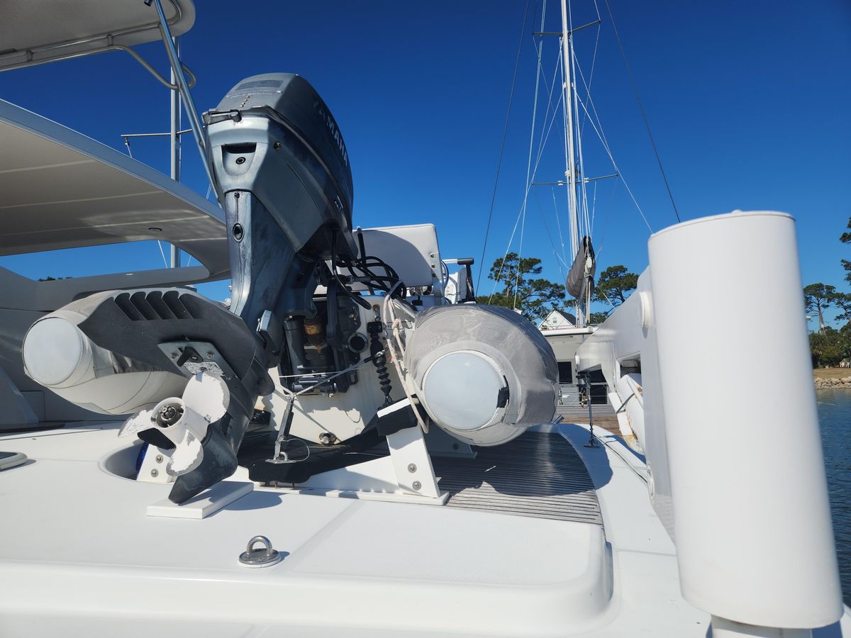 2002 Lagoon 43 