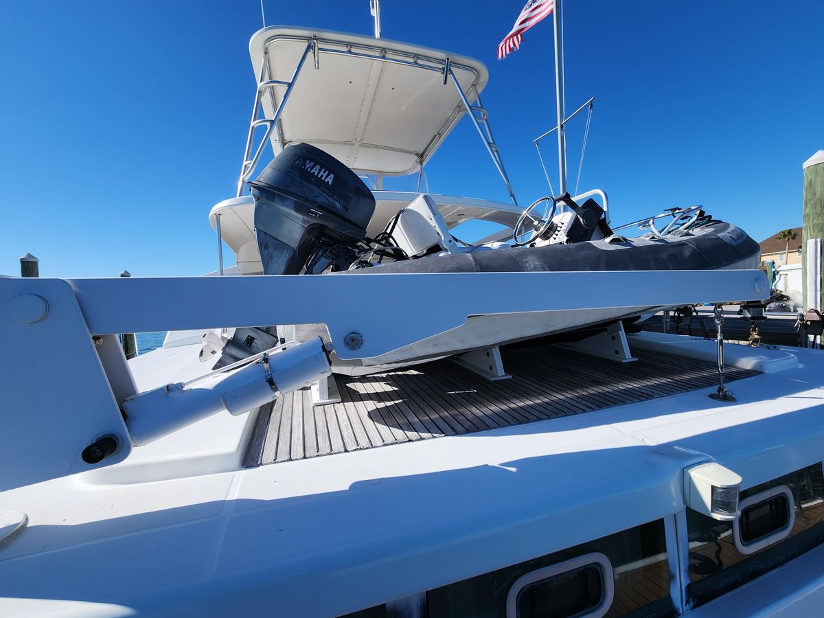 2002 Lagoon 43 