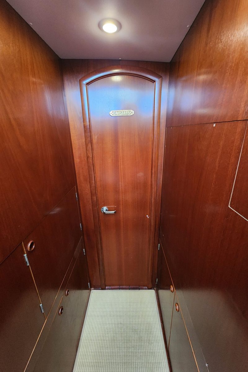 2002 Lagoon 43 