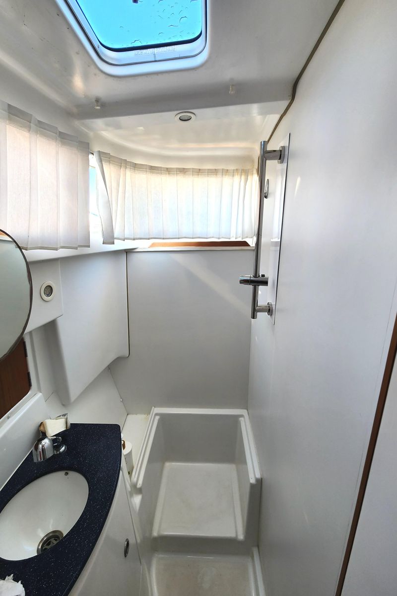 2002 Lagoon 43 