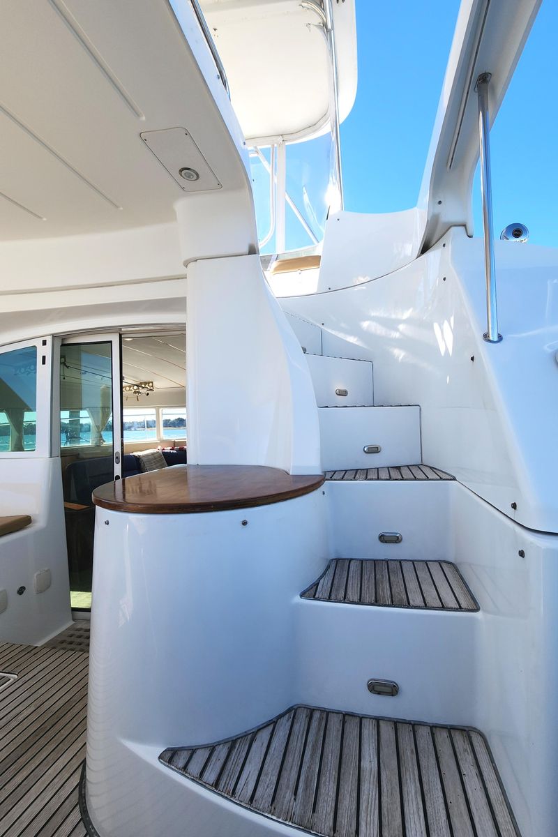 2002 Lagoon 43 