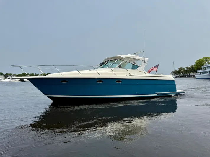 Big Time Yacht Photos Pics 1996 Tiara Yachts 3500 Express on calm water.