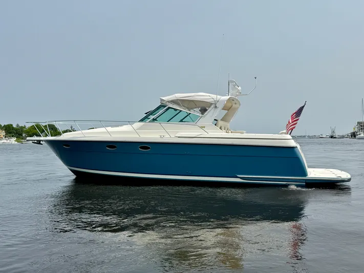 Big Time Yacht Photos Pics 1996 Tiara Yachts 3500 Express on calm water.