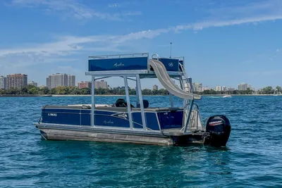 Avalon Catalina FunShip